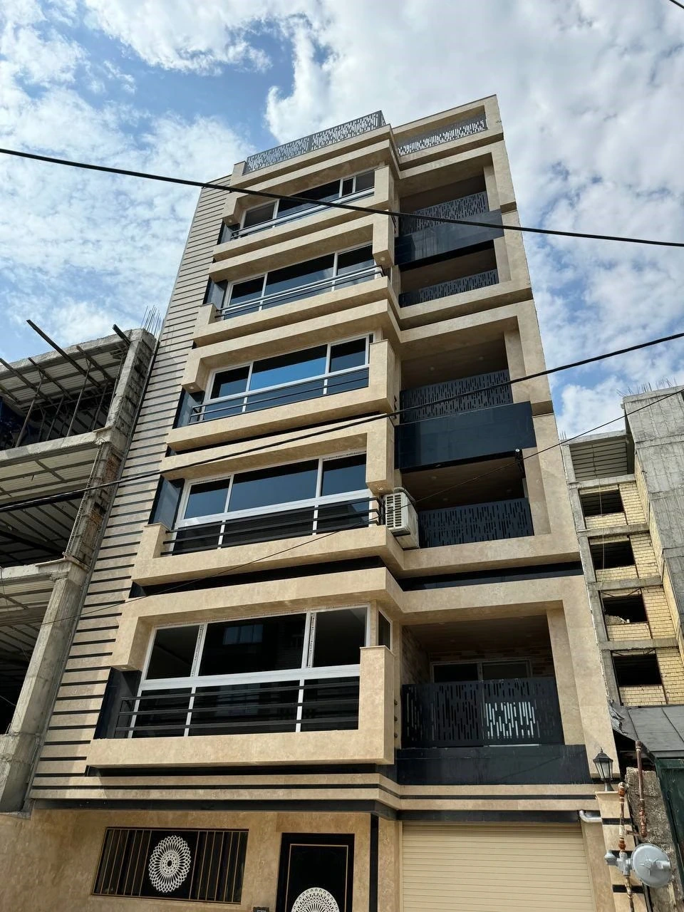 پیاده سازی قفل و دستگیره هوشمند در پروژه مسکونی رادمهر اردبیل